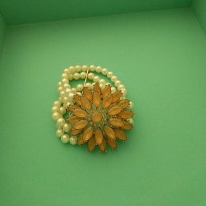 Flower bracelet